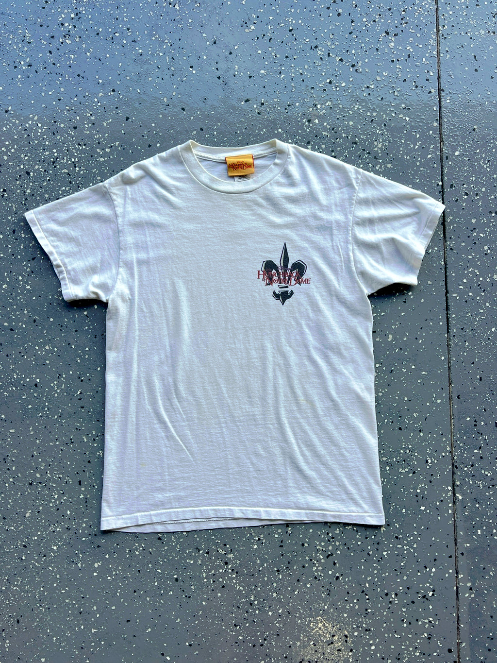 1413 - White Huinchback of Notre Dame Fleur de Lis Tee - M