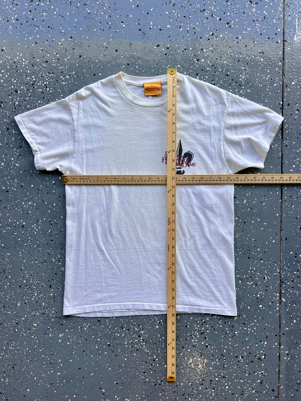 1413 - White Huinchback of Notre Dame Fleur de Lis Tee - M