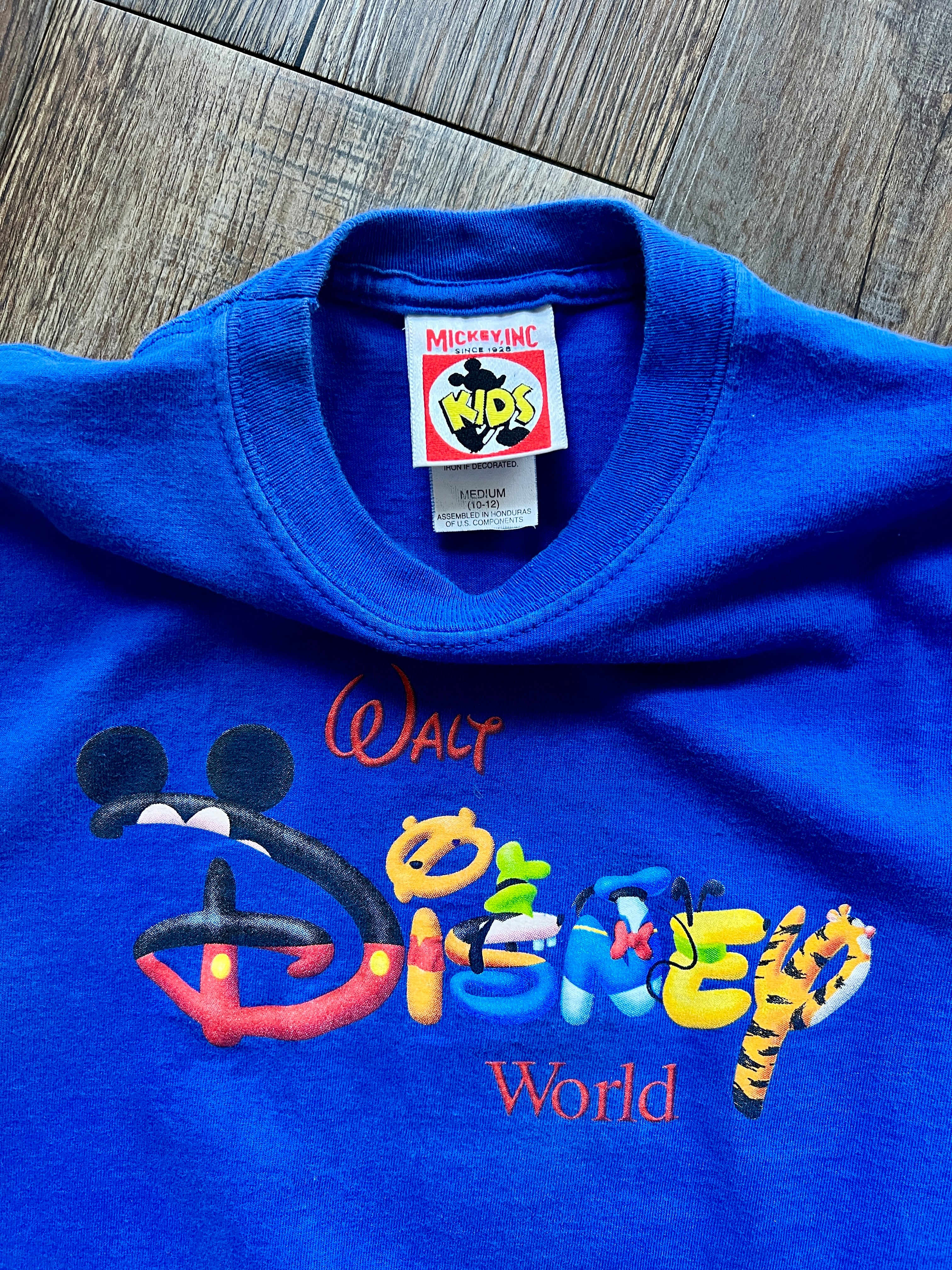 1213 -Blue WDW Character Letter Shirt with Autographs - YM