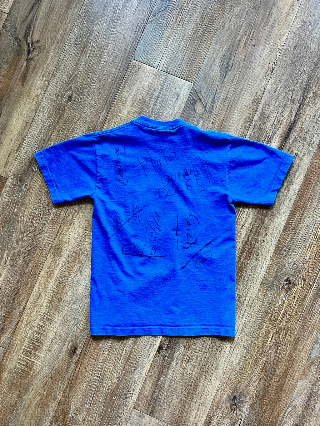 1213 -Blue WDW Character Letter Shirt with Autographs - YM