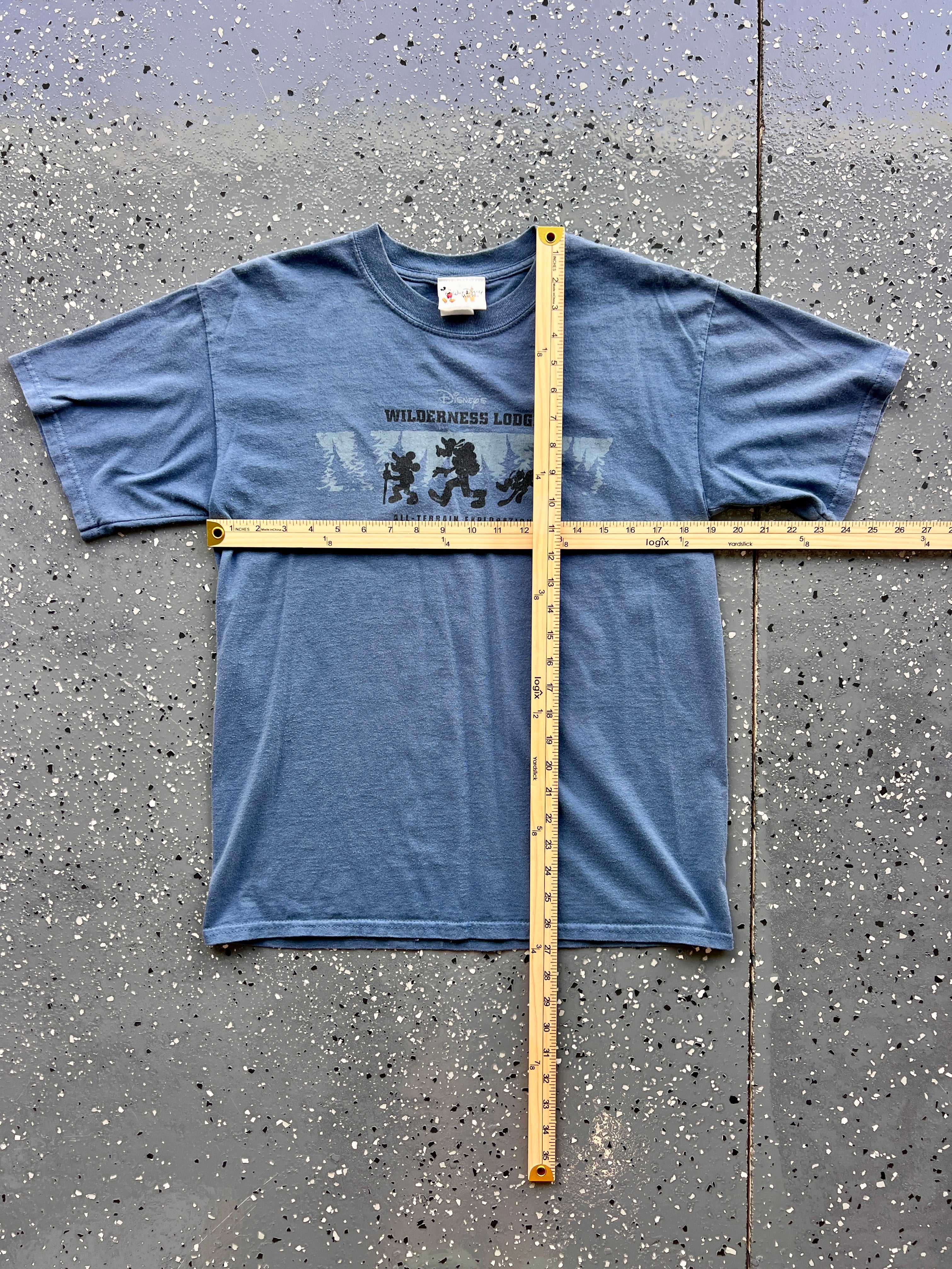 1434 - Navy Wilderness Lodge All-Terrain Exploration Mickey, Goofy, Pluto Tee - NT/M
