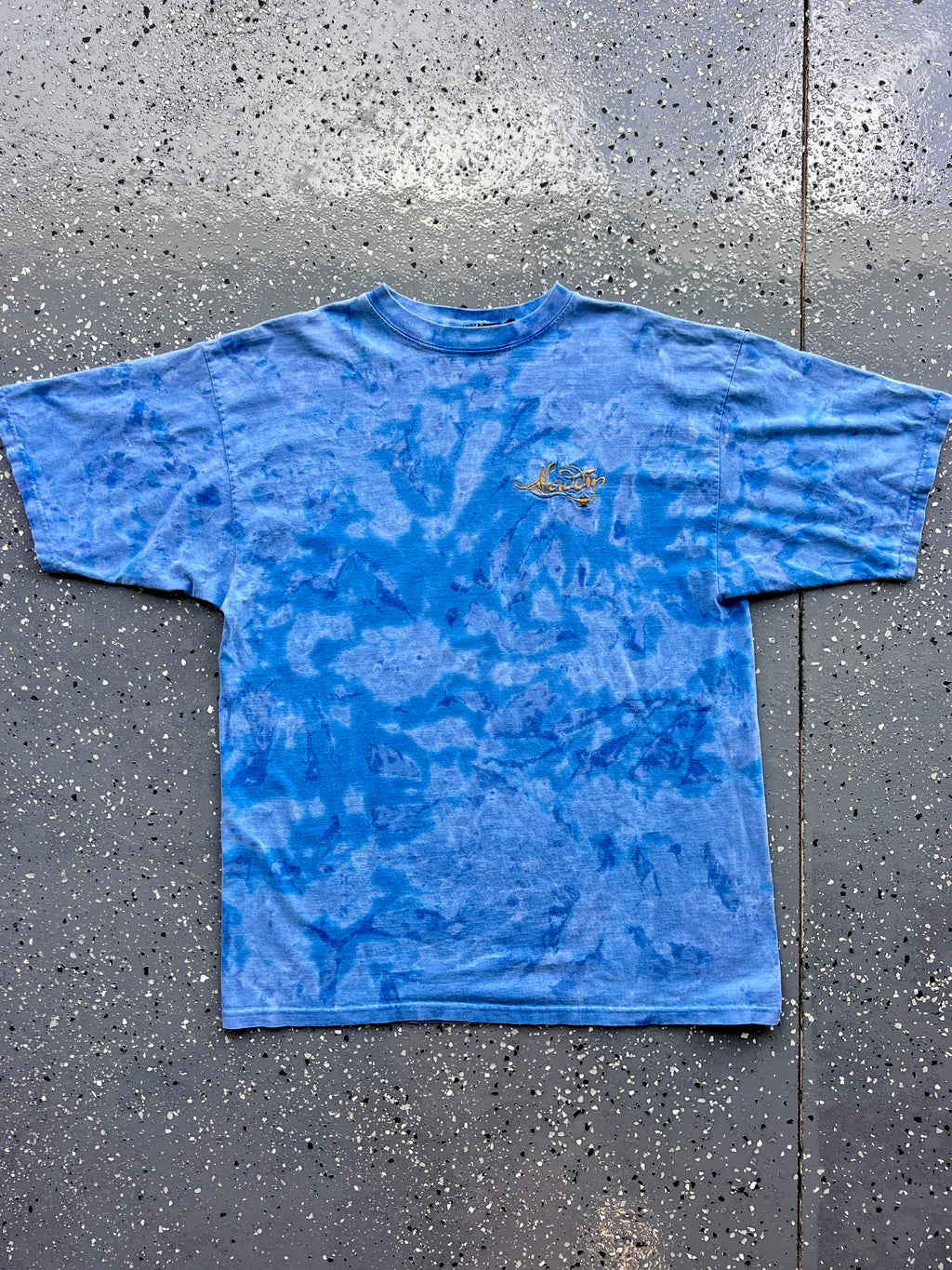 1436 - Blue Tie-Dye Embroidered Aladdin Pocket Tee - NT/XL