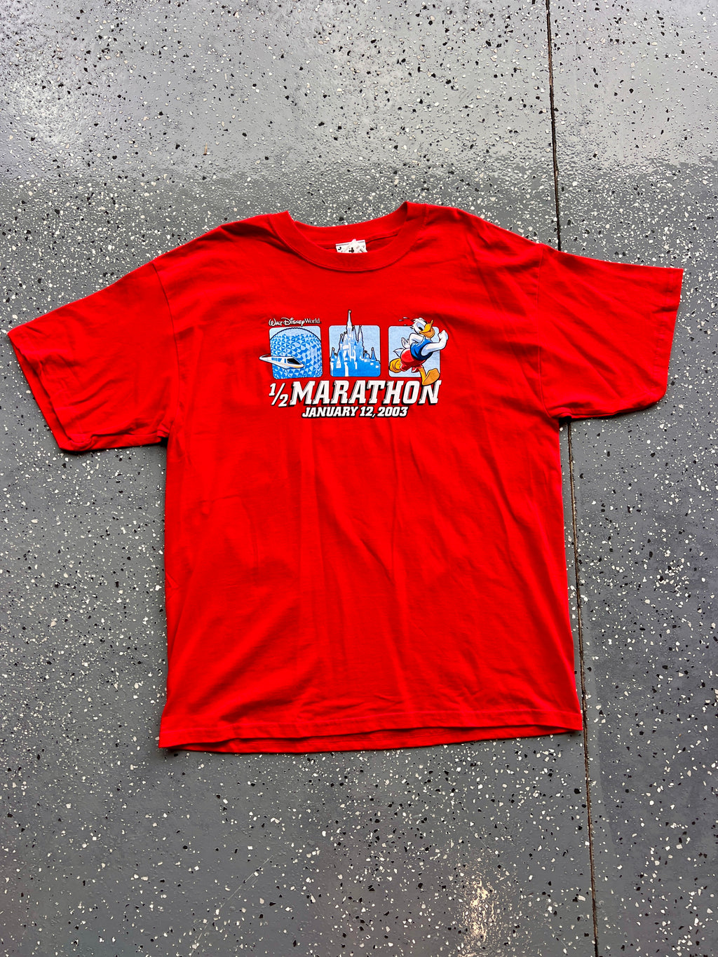 1442 - NWT Red 2003 WDW Run Your Tail Feathers Off Half Marathon Tee - L