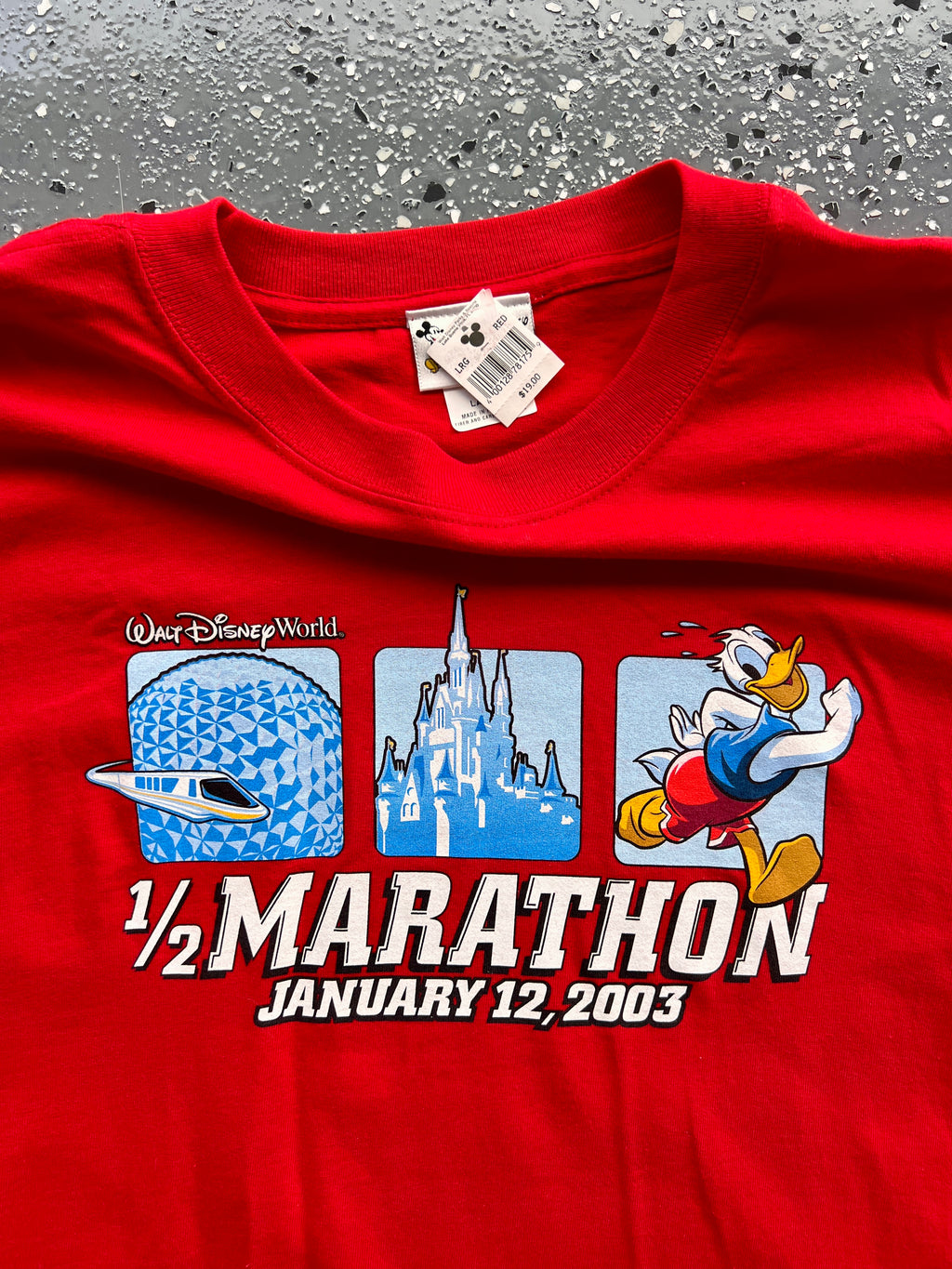 1442 - NWT Red 2003 WDW Run Your Tail Feathers Off Half Marathon Tee - L