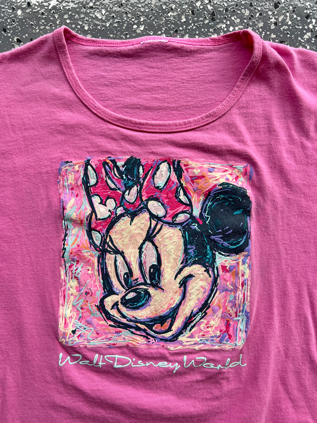 1443 - Pink Minnie Mouse WDW Sketch Logo Tee - NT/M