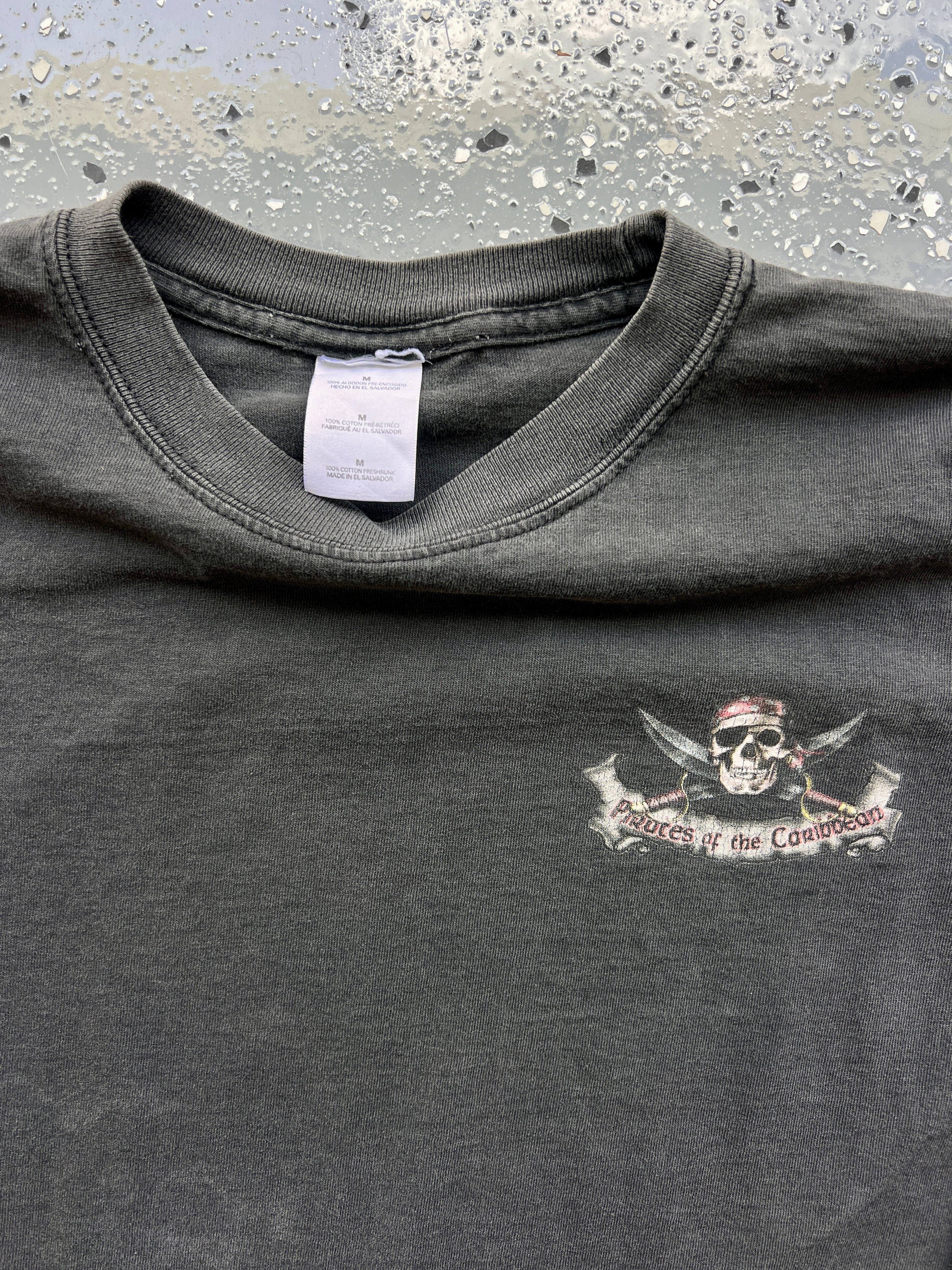 1456 - Black Pirates of the Caribbean Skull & Crossbones Flames Long Sleeve - M