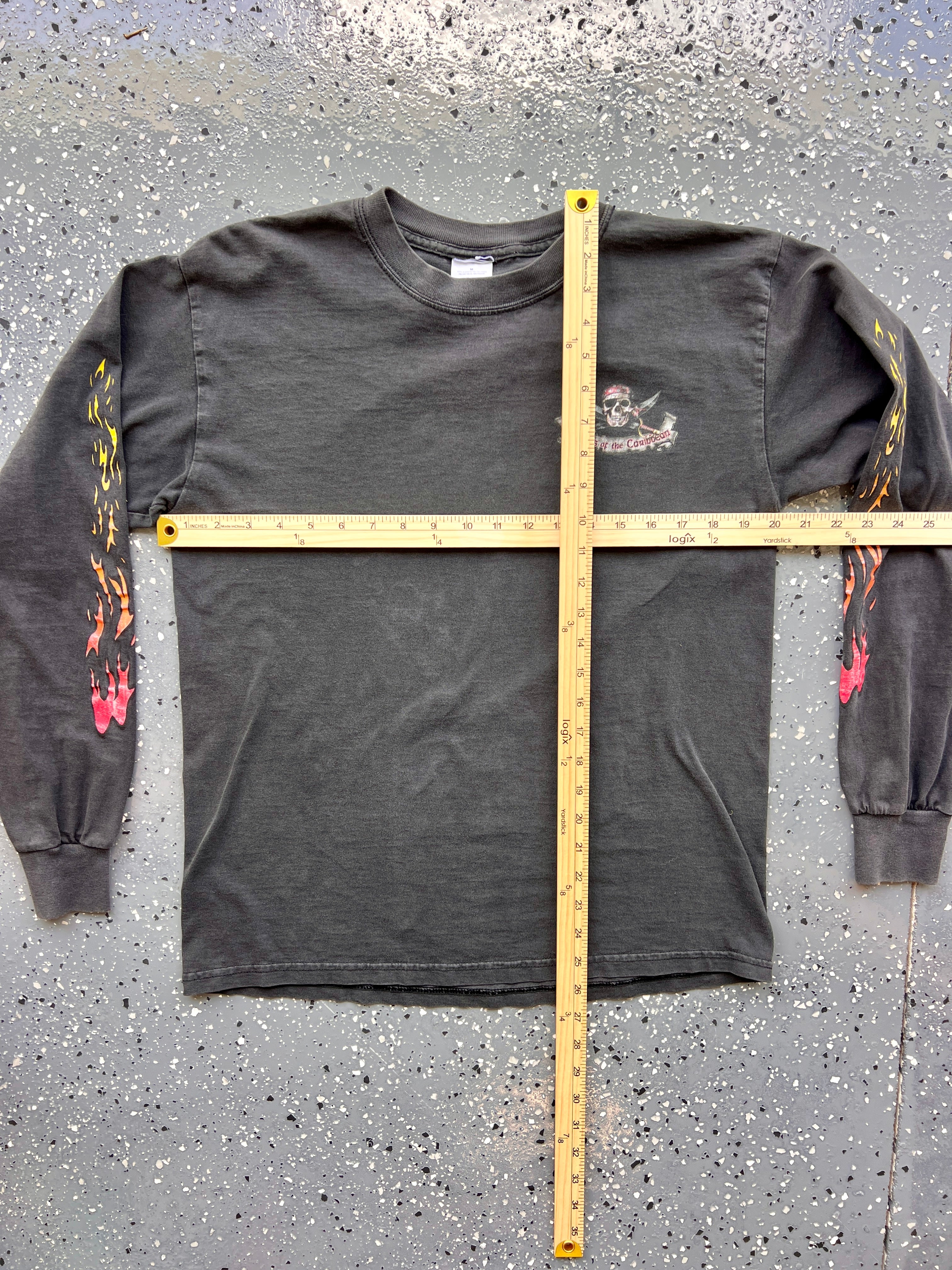 1456 - Black Pirates of the Caribbean Skull & Crossbones Flames Long Sleeve - M