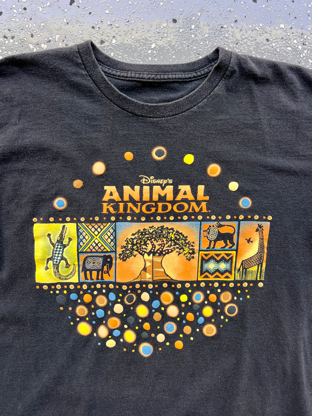 1457 - Black Animal Kingdom Logo Dot Tee - NT/M