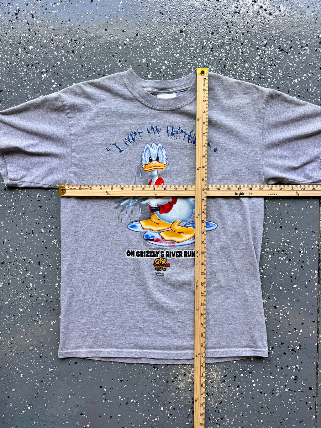 1459 - Heather Grey Donald I Wet My Feathers Grizzly River Run Tee - M