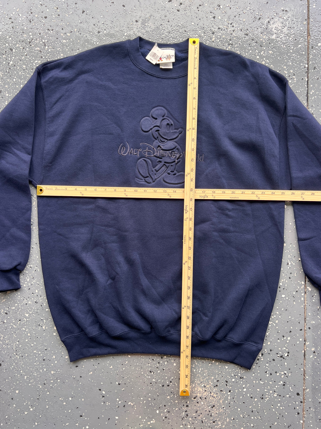 1478 - NWT Navy Embossed Mickey WDW Logo Crewneck - 3XL