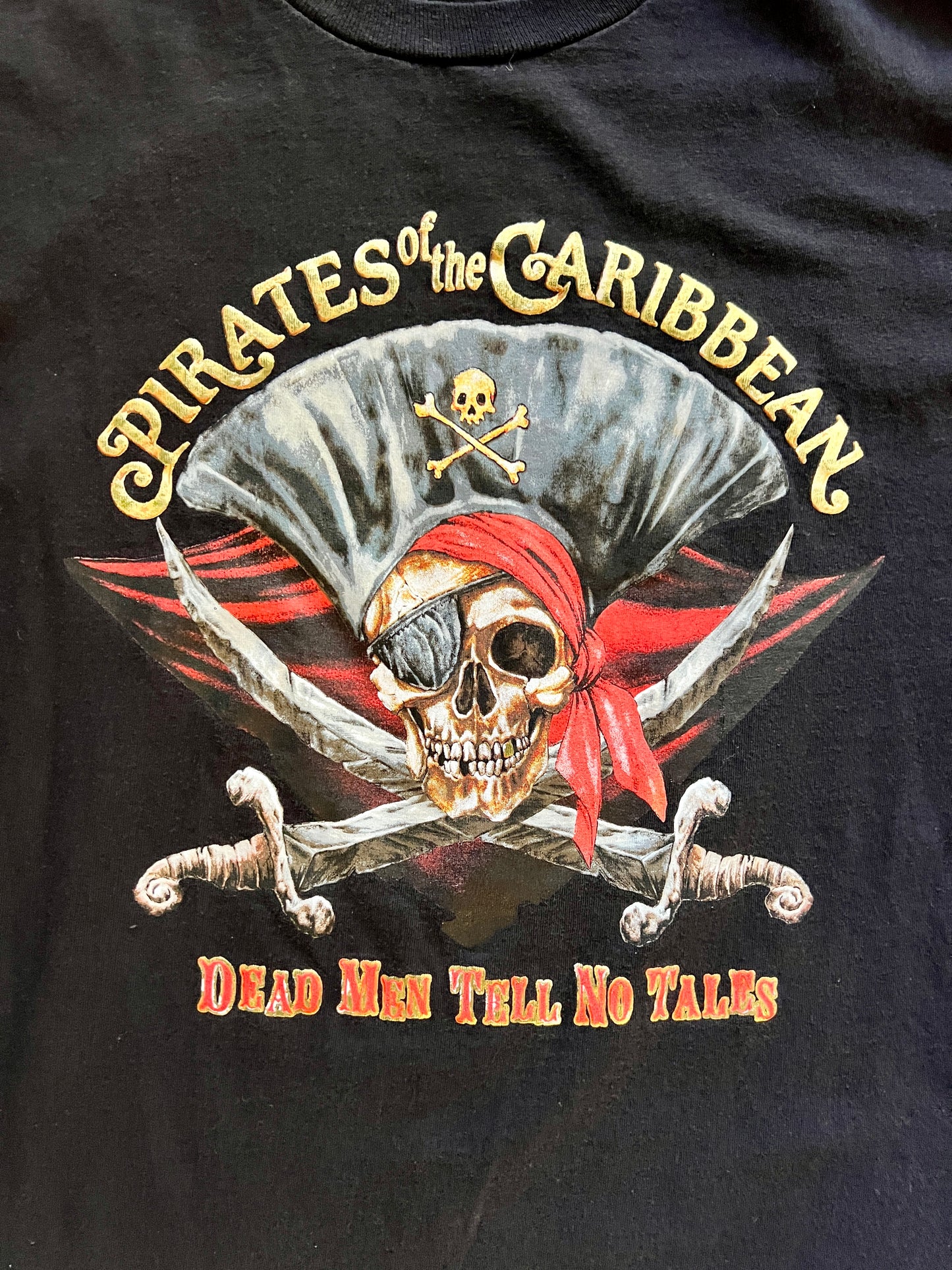 781 -Black Pirates of Caribbean Dead Men Tell No Tales Tee - L