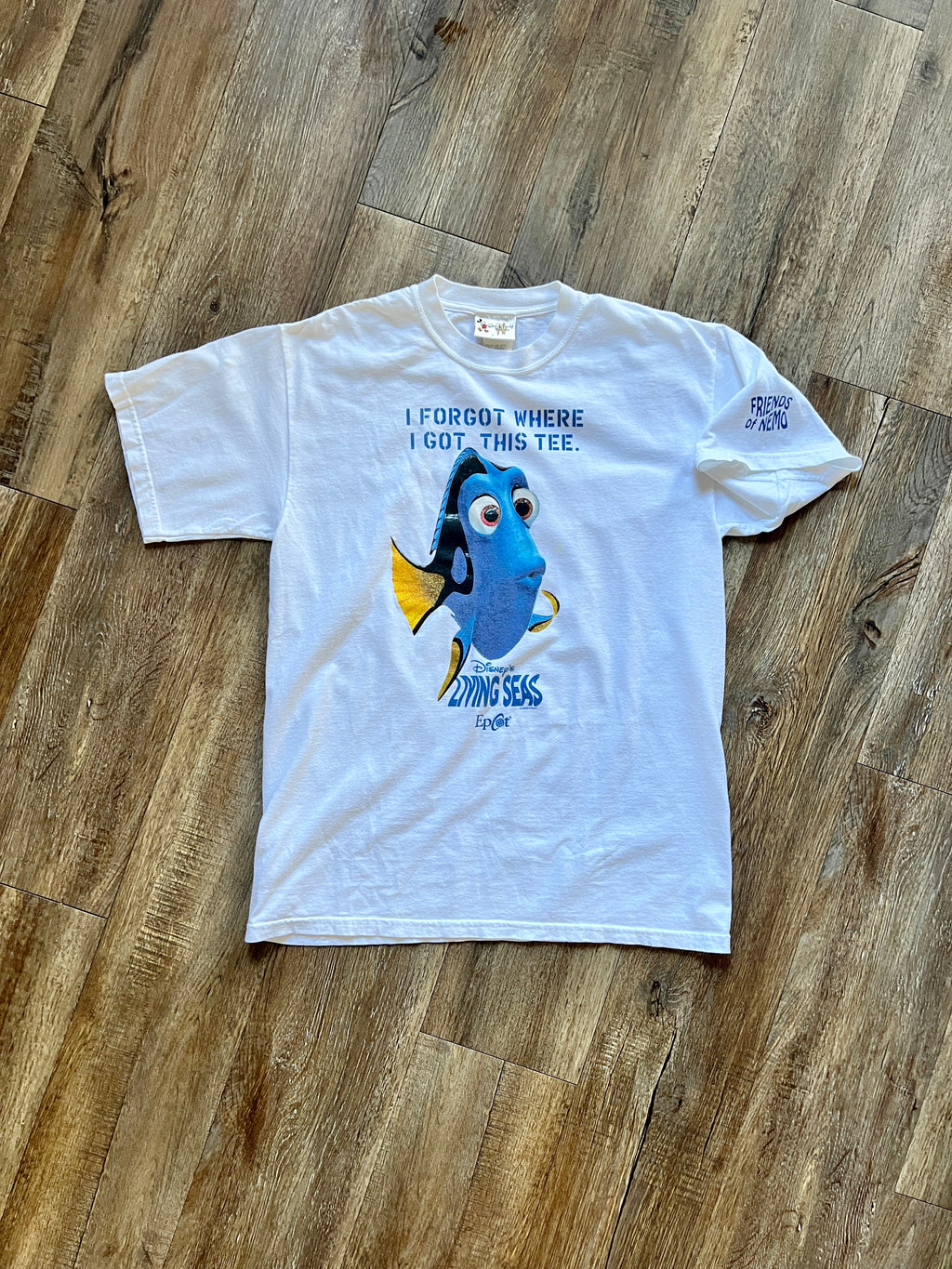 1238 -White I Forgot Where I Got This Tee Dory The Living Seas Shirt - M