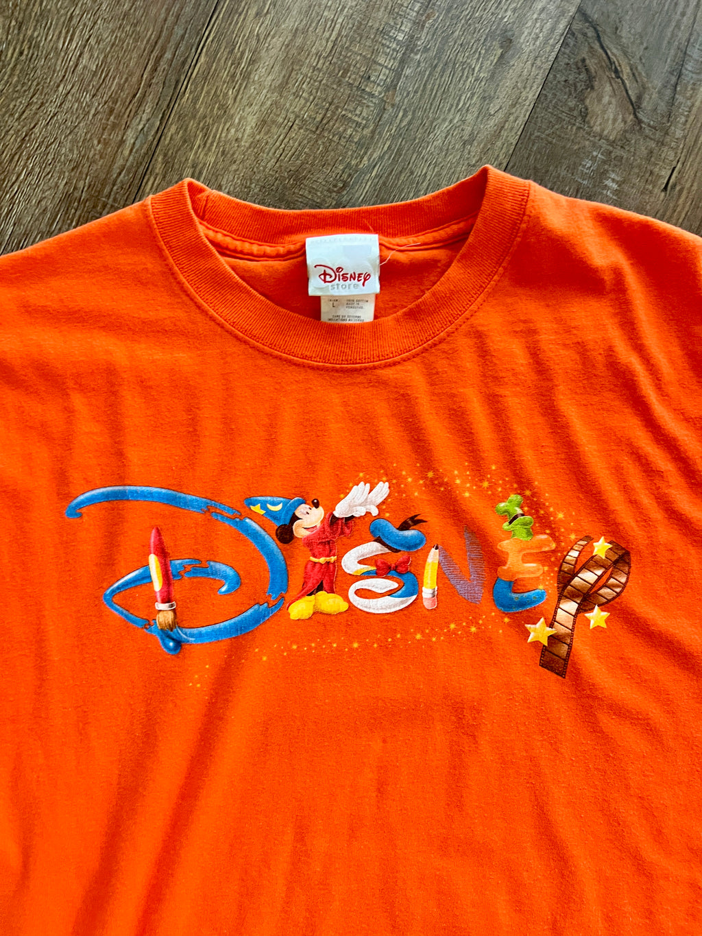 1258 -Orange Character Letter Disney Shirt - L